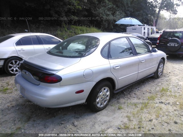 1FAFP52S5WG277024 - 1998 FORD TAURUS LX/SE SILVER photo 4