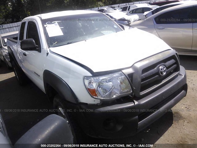 5TEUX42N58Z582587 - 2008 TOYOTA TACOMA ACCESS CAB Weiß Foto 1