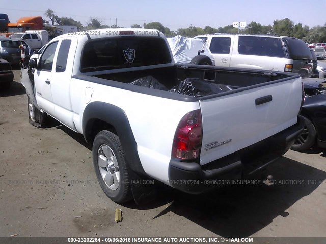 5TEUX42N58Z582587 - 2008 TOYOTA TACOMA ACCESS CAB Weiß Foto 3