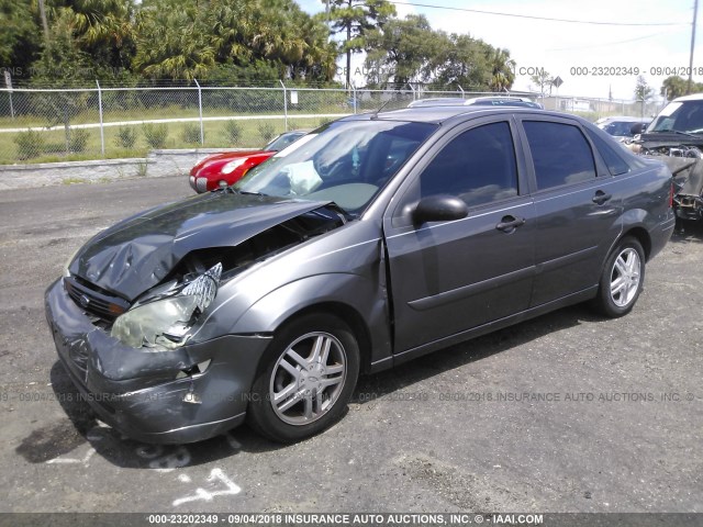 1FAFP34312W325533 - 2002 FORD FOCUS SE/SE COMFORT/SE SPORT GRAY photo 2