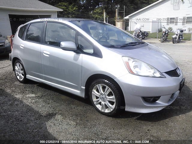 JHMGE8H51BS005616 - 2011 HONDA FIT SPORT SILVER photo 1