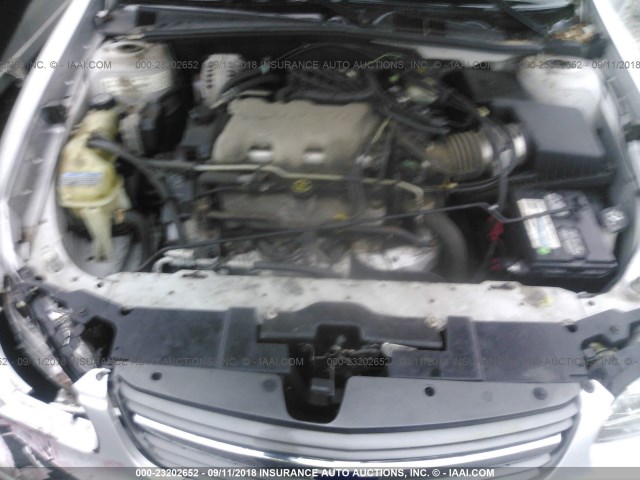 1G1NE52J22M608990 - 2002 CHEVROLET MALIBU LS Gümüş foto 10