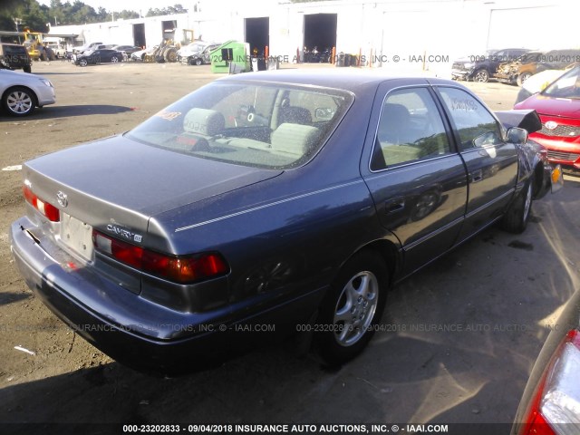 4T1BG28K9WU840362 - 1998 TOYOTA CAMRY CE/LE/XLE 灰色 照片 4