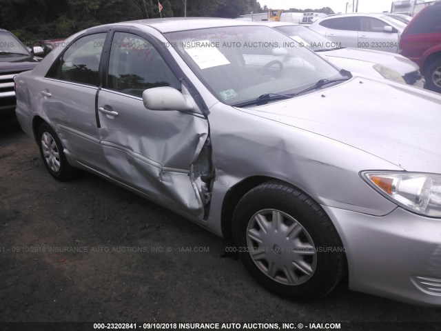 4T1BE32K05U076081 - 2005 TOYOTA CAMRY LE/XLE/SE 银色 照片 6