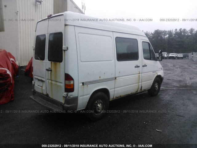 WD2PD144355715143 - 2005 SPRINTER 2500 SPRINTER  WHITE photo 4