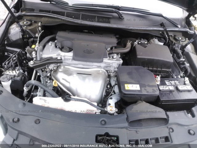 4T1BF1FK4HU384645 - 2017 TOYOTA CAMRY LE/XLE/SE/XSE 黑色 照片 10