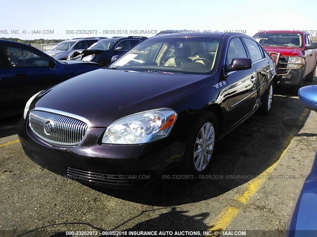 1G4HD57M19U137799 - 2009 BUICK LUCERNE CXL MAROON photo 2