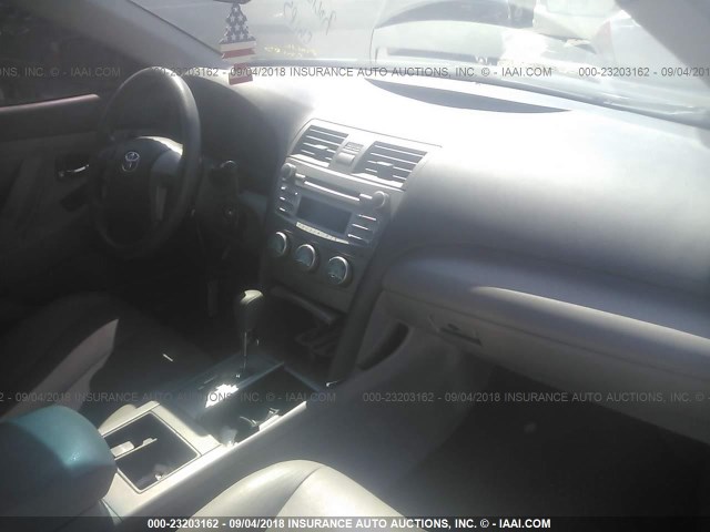 4T4BE46K29R131609 - 2009 TOYOTA CAMRY SE/LE/XLE შავი ფოტო 5