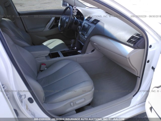 4T1BK46K19U586308 - 2009 TOYOTA CAMRY SE/LE/XLE 白色 照片 5