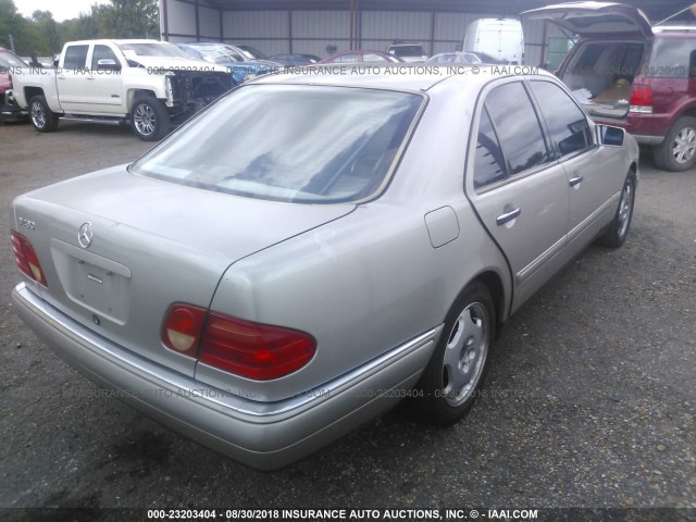 WDBJF70F4WA651309 - 1998 MERCEDES-BENZ E 430 GOLD photo 4