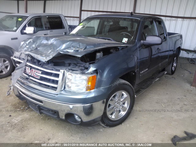 1GTR2VE7XCZ212828 - 2012 GMC SIERRA K1500 SLE BLUE photo 2