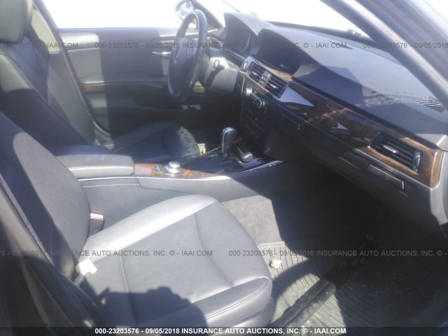 WBAVC73517KP33067 - 2007 BMW 328 XI SULEV SILVER photo 5