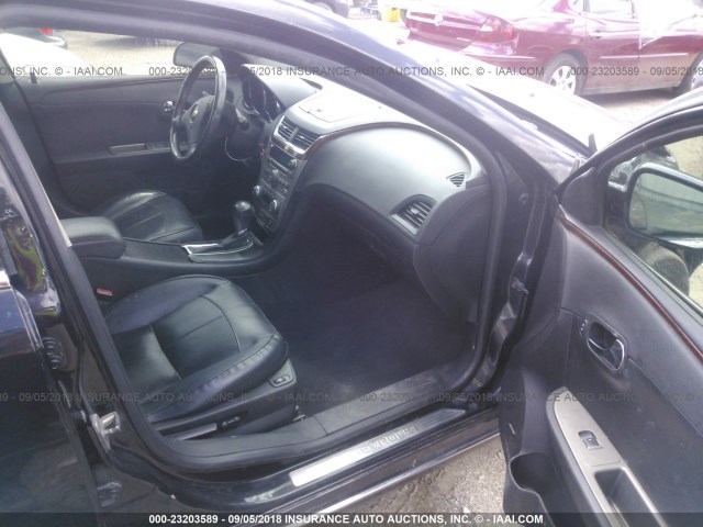 1G1ZE5E06CF113265 - 2012 CHEVROLET MALIBU LTZ 黑色 照片 5