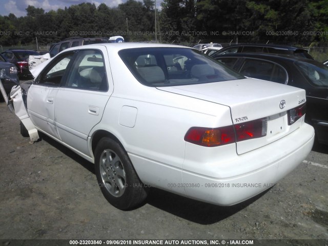 4T1BG22K4YU925816 - 2000 TOYOTA CAMRY CE/LE/XLE 白色 照片 3