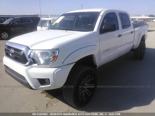 5TFKU4HN8DX002998 - 2013 TOYOTA TACOMA DBL CAB PRERUNNER LNG BED WHITE photo 2