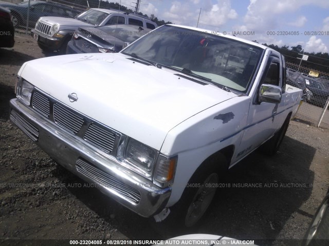 1N6HD16S7SC442035 - 1995 NISSAN TRUCK KING CAB SE/KING CAB XE WHITE photo 2