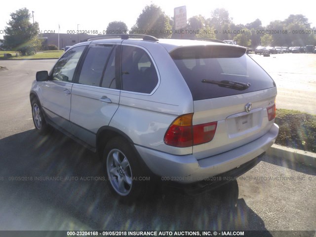 5UXFB33532LH30517 - 2002 BMW X5 4.4I SILVER photo 3