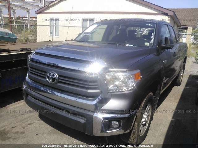 5TFUY5F12EX334441 - 2014 TOYOTA TUNDRA DOUBLE CAB SR/SR5 GRAY photo 2