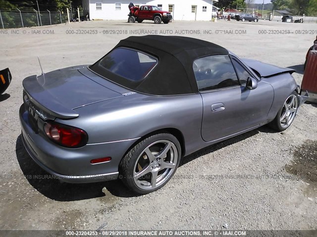 JM1NB354340406587 - 2004 MAZDA MX-5 MIATA SPEED SILVER photo 4