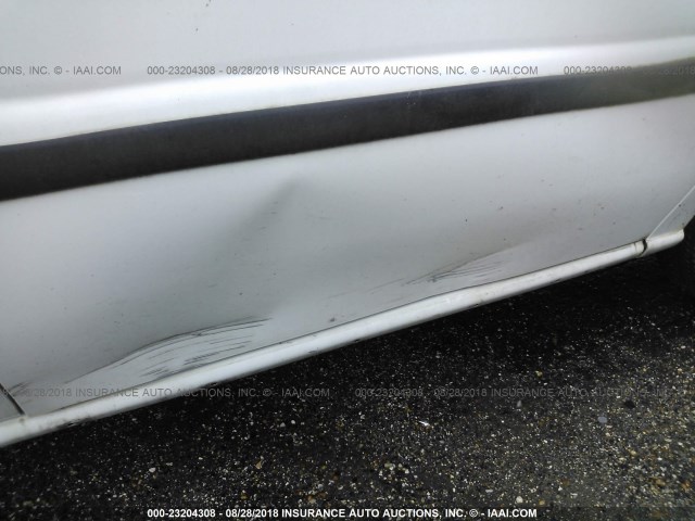 1GBDV13187D185225 - 2007 CHEVROLET UPLANDER INCOMPLETE 白色 照片 6