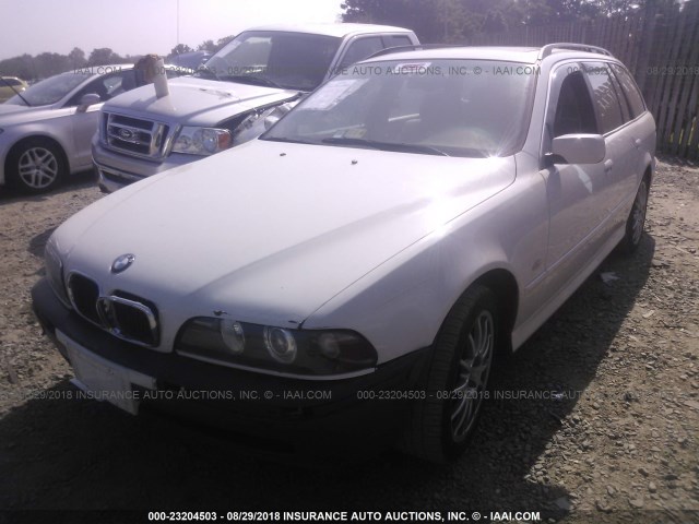 WBADS43452GD86345 - 2002 BMW 525 IT AUTOMATIC WHITE photo 2