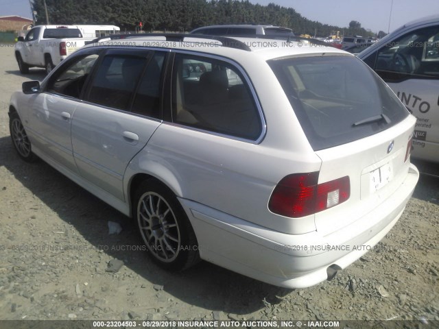 WBADS43452GD86345 - 2002 BMW 525 IT AUTOMATIC თეთრი ფოტო 3