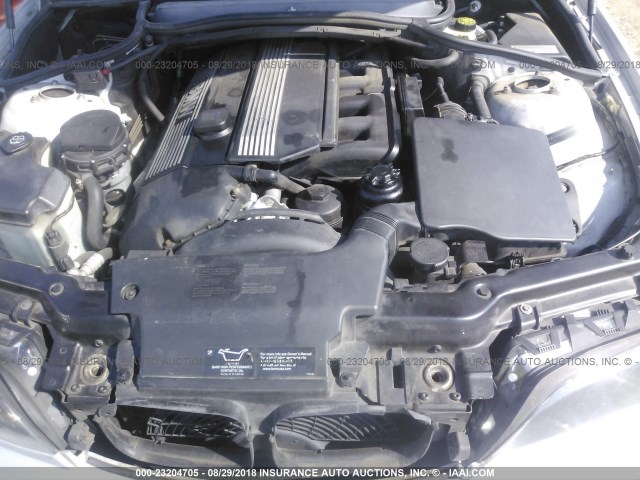 WBAEP33462PF01129 - 2002 BMW 325 XIT SILVER photo 10