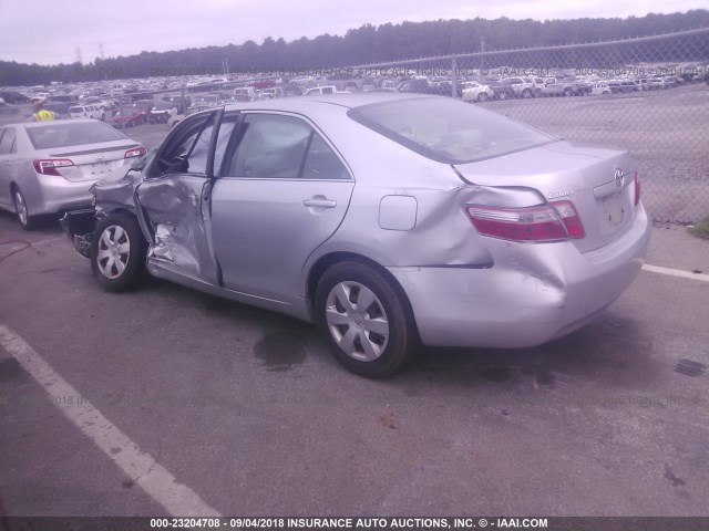 4T1BE46K38U746064 - 2008 TOYOTA CAMRY CE/LE/XLE/SE SILVER photo 3