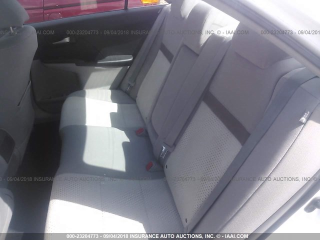 4T1BF1FKXCU167691 - 2012 TOYOTA CAMRY SE/LE/XLE 白色 照片 8