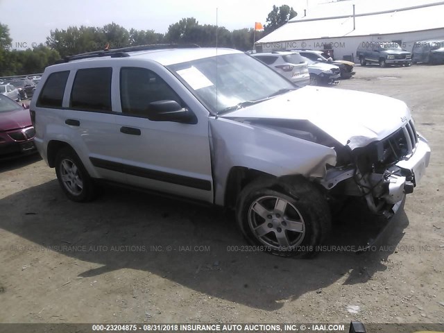 1J4GR48K45C658728 - 2005 JEEP GRAND CHEROKEE LAREDO/COLUMBIA/FREEDOM 银色 照片 1