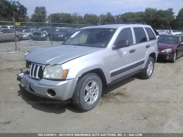 1J4GR48K45C658728 - 2005 JEEP GRAND CHEROKEE LAREDO/COLUMBIA/FREEDOM 银色 照片 2
