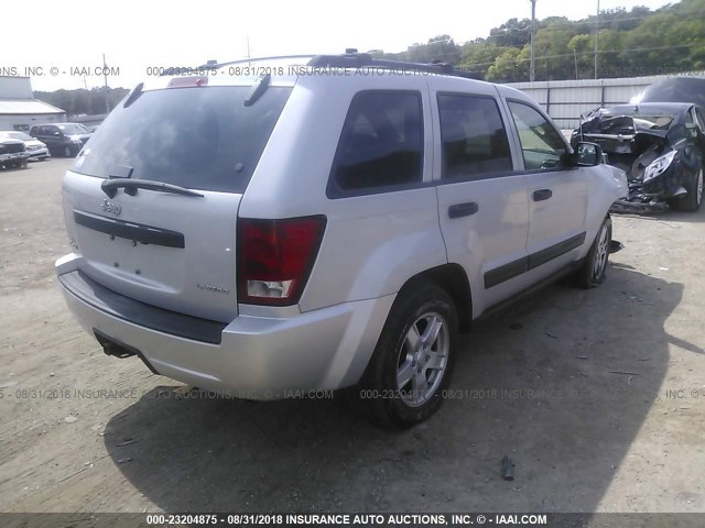 1J4GR48K45C658728 - 2005 JEEP GRAND CHEROKEE LAREDO/COLUMBIA/FREEDOM 银色 照片 4