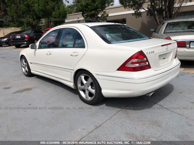 WDBRF52H56A861942 - 2006 MERCEDES-BENZ C GENERATION 2006 230 WHITE photo 3