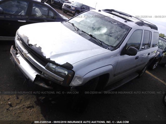 1GNET16S956113419 - 2005 CHEVROLET TRAILBLAZER EXT LS/EXT LT SILVER photo 2