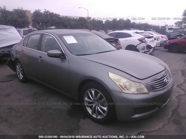 JNKCV61E39M014152 - 2009 INFINITI G37 JOURNEY/SPORT SILVER photo 1