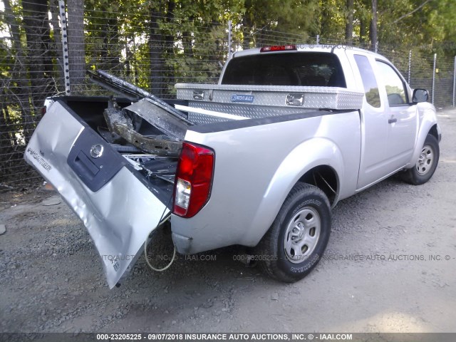 1N6BD06T79C408910 - 2009 NISSAN FRONTIER KING CAB XE/KING CAB SE SILVER photo 4