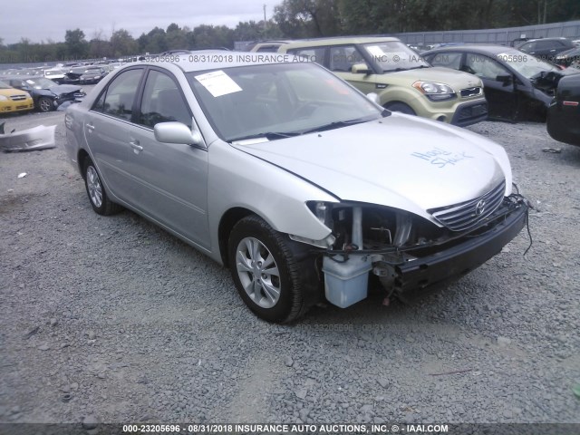 4T1BF30K95U101446 - 2005 TOYOTA CAMRY LE/XLE/SE 银色 照片 1