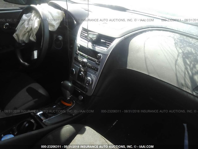 1G1ZH57B894146312 - 2009 CHEVROLET MALIBU 1LT შავი ფოტო 5