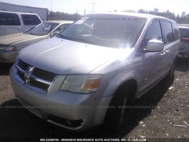 2D8HN54P58R705355 - 2008 DODGE GRAND CARAVAN SXT SILVER photo 2