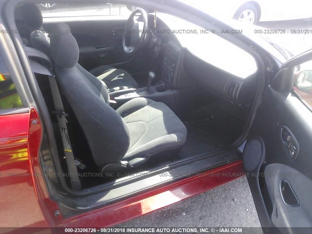 1G8ZY127X1Z239384 - 2001 SATURN SC2 BLACK photo 5