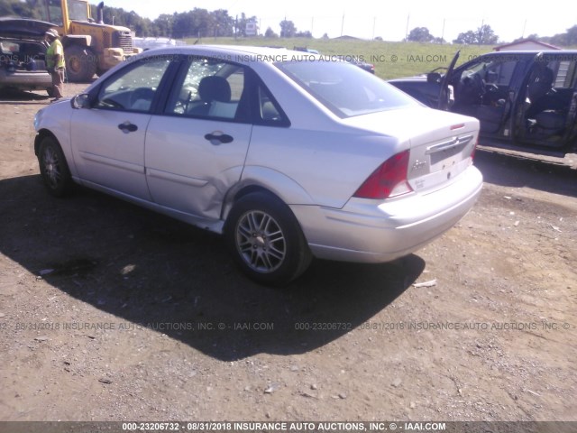 1FAFP3839YW361327 - 2000 FORD FOCUS ZTS SILVER photo 3