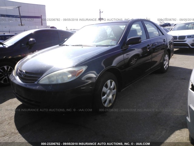 4T1BE32K02U116834 - 2002 TOYOTA CAMRY LE/XLE/SE Қара фото 2