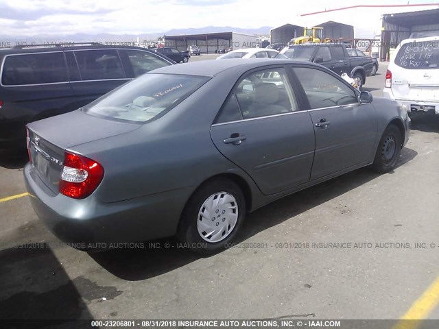 JTDBE32K320058536 - 2002 TOYOTA CAMRY LE/XLE/SE GREEN photo 4