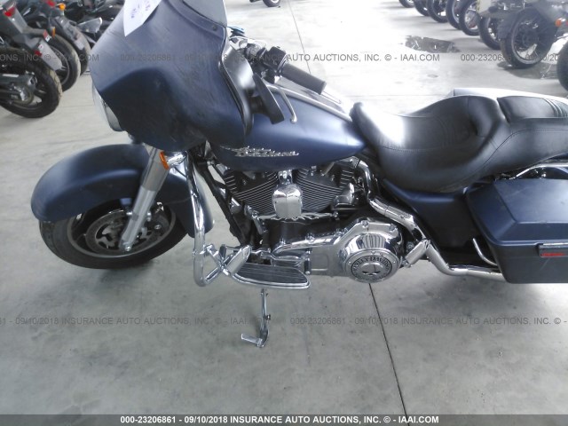 1HD1KB4178Y608395 - 2008 HARLEY-DAVIDSON FLHX BLUE photo 9