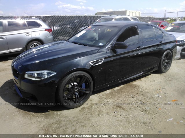 WBSFV9C56FD594496 - 2015 BMW M5 BLACK photo 2