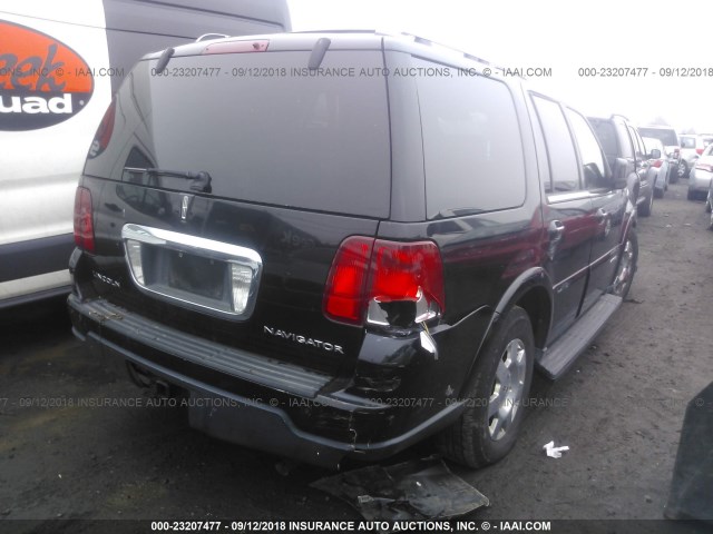 5LMFU28576LJ25104 - 2006 LINCOLN NAVIGATOR Schwarz Foto 4