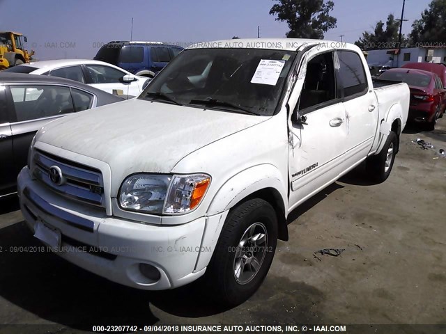 5TBET34146S513347 - 2006 TOYOTA TUNDRA DOUBLE CAB SR5 WHITE photo 2