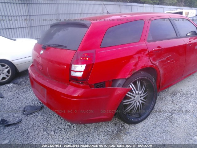 2D4FV47T88H147969 - 2008 DODGE MAGNUM RED photo 6