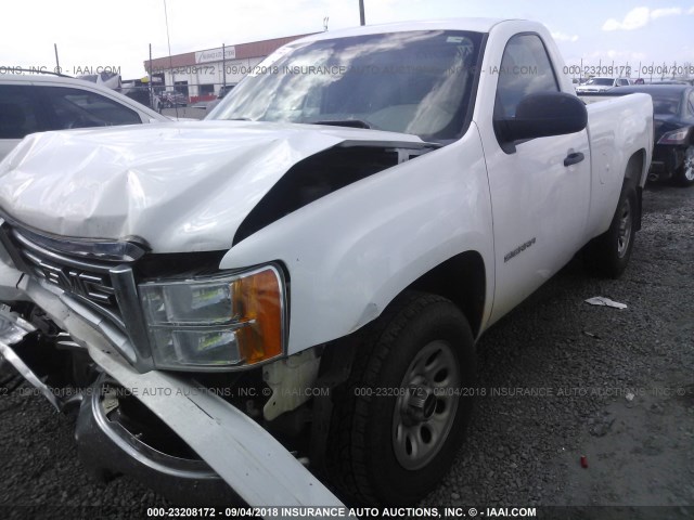 1GTN1TEA8DZ341444 - 2013 GMC SIERRA C1500 WHITE photo 2