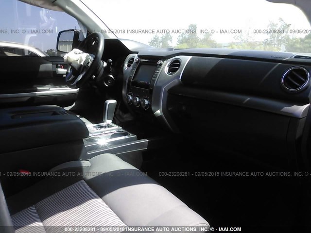 5TFRY5F13GX193260 - 2016 TOYOTA TUNDRA DOUBLE CAB SR/SR5 GRAY photo 5